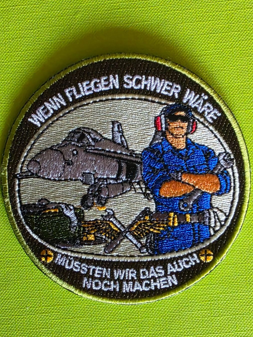 Schweizer Armee Placchette & Badge: Luftwaffe Abzeichen Badge Mechanic Unterhalt neu – Nuovo (secondo la descrizione) da Nyon venduto da freetoys08