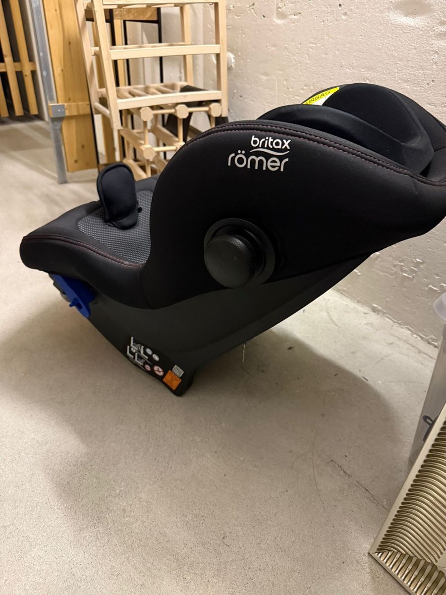 Britax Römer Seggiolini per auto: Britax Römer Kindersitz Top Zustand – Usato da Bassersdorf venduto da ZA23 2