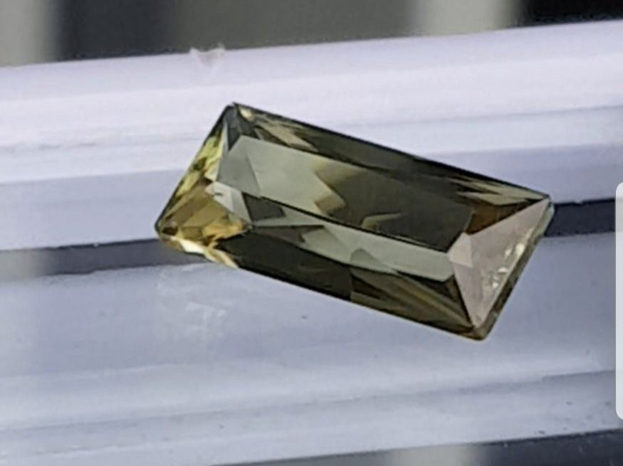 Pietre preziose: Csarite, Diaspore mit Zertifikat – Nuovo e nell'imballaggio originale da Wolhusen venduto da toni079 2