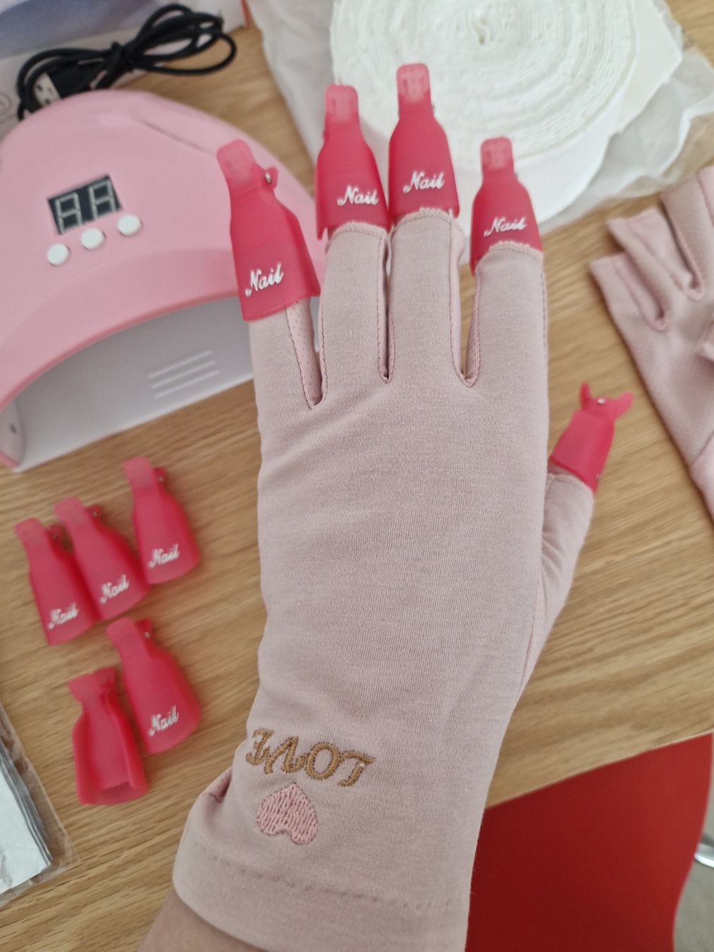Lampade: UV Nagellack Set mit LED Lampe, neuwertig! – Nuovo (secondo la descrizione) da Erlinsbach SO venduto da ULIKH 6