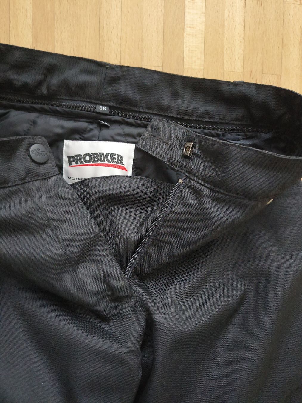Pantaloni: Damen Textil-Motorradhose Gr.36 – Usato da Luzern venduto da Kuro 2