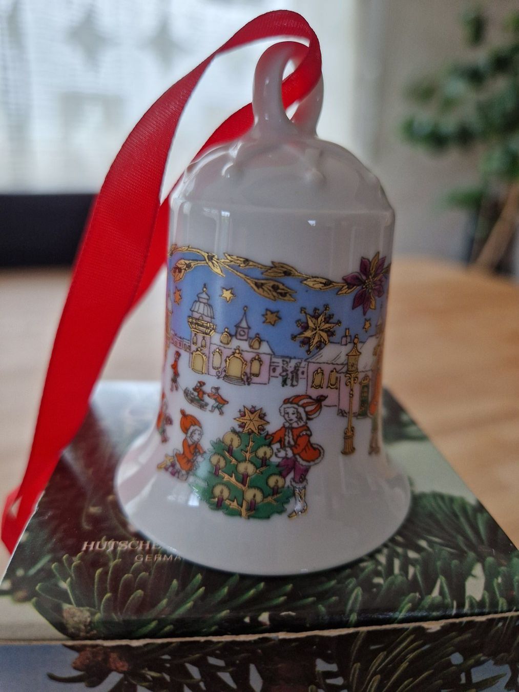 Hutschenreuther Glocken & Treicheln: Hutschenreuther Weihnachtsglocke 1987 – Gebraucht aus Münchenbuchsee von Aare22 1