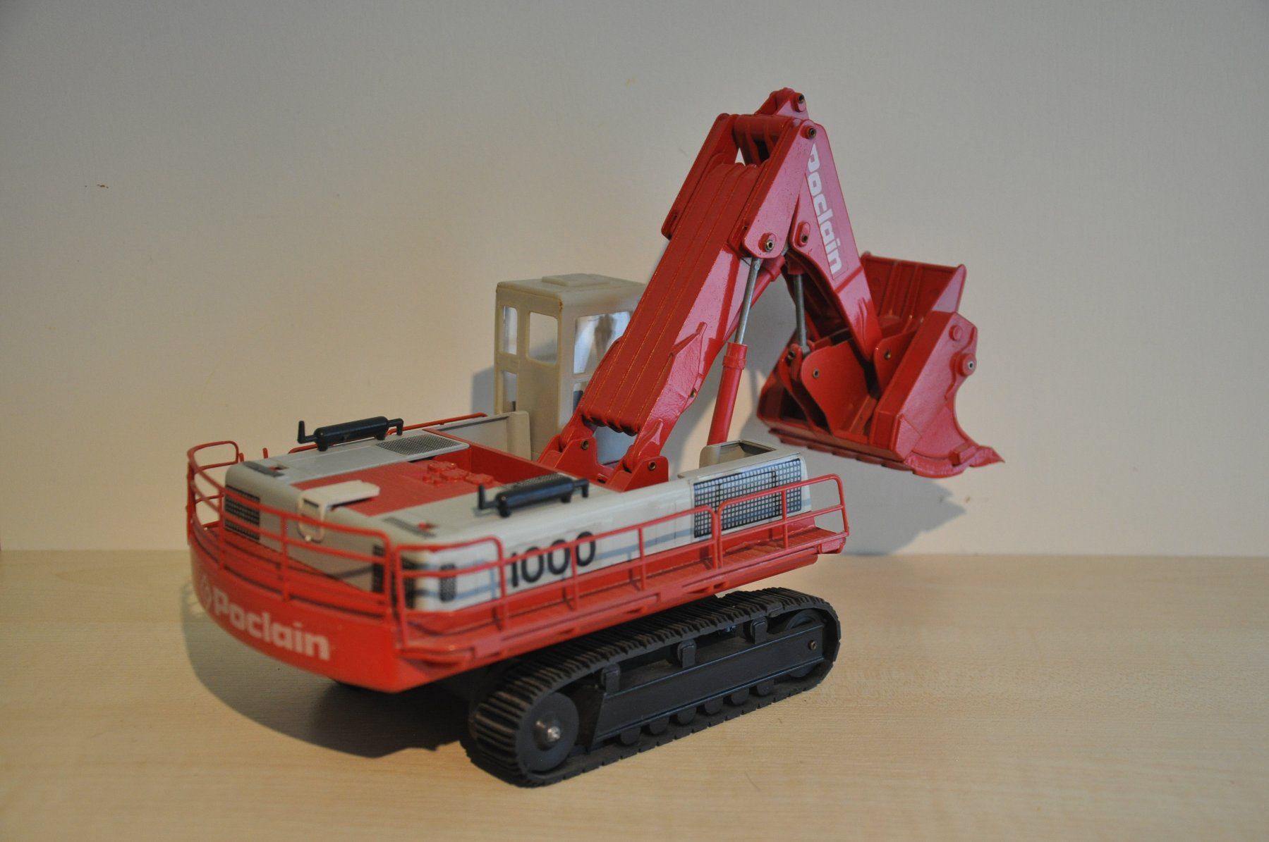 Kit di modellismo & Modellini statici: POCLAIN 1000 Raupenbagger HL – Difettoso da Mitlödi venduto da worker04 2