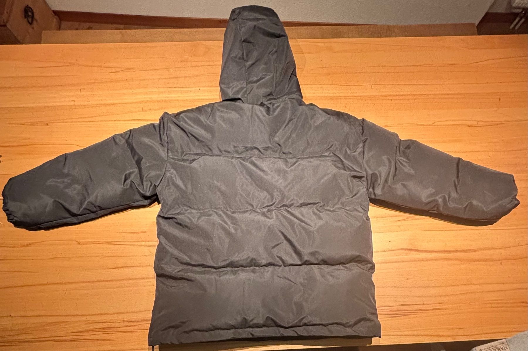 Jacken: Daunenjacke schwarz – Neu und originalverpackt aus Leukerbad von Romro 1