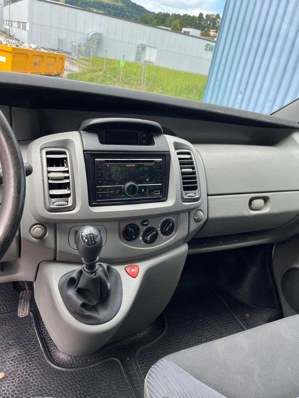 Opel Veicoli commerciali: Opel Vivaro 2.0 TDHF 27/30 – Usato da Laupen ZH venduto da Holzwurm_94 8