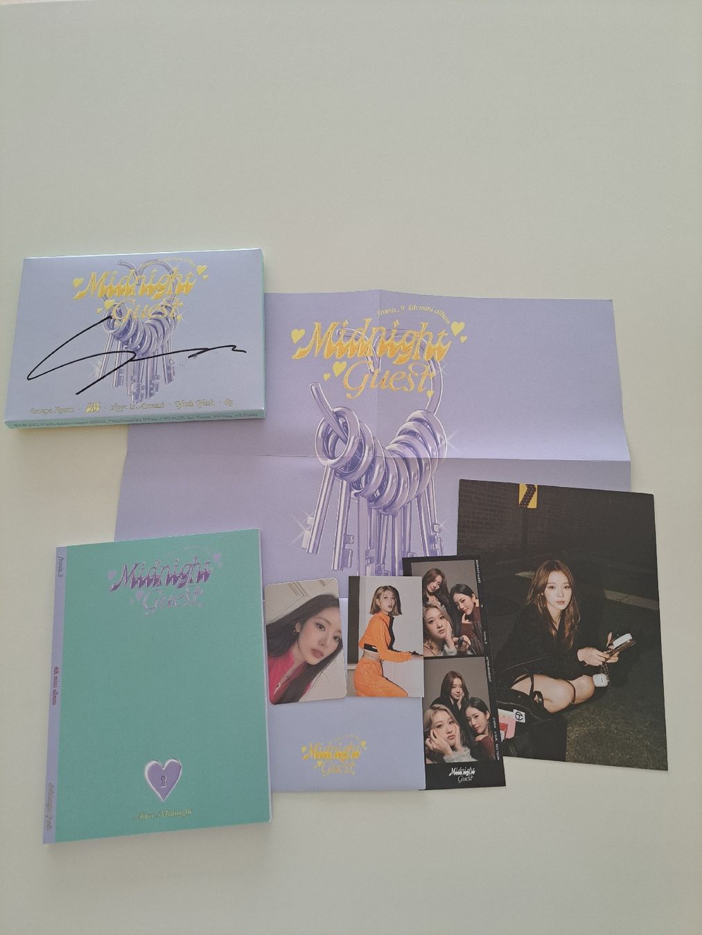CD: Signed Fromis_9 Midnight Guest Album – Nuovo (secondo la descrizione) da Beinwil am See venduto da noeliaz14 1
