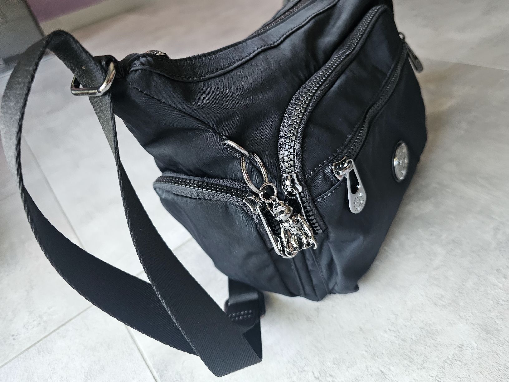 Kipling Borse da donna: original Kipling gabbie schwarz – Usato da bellinzona venduto da zeus6535 3