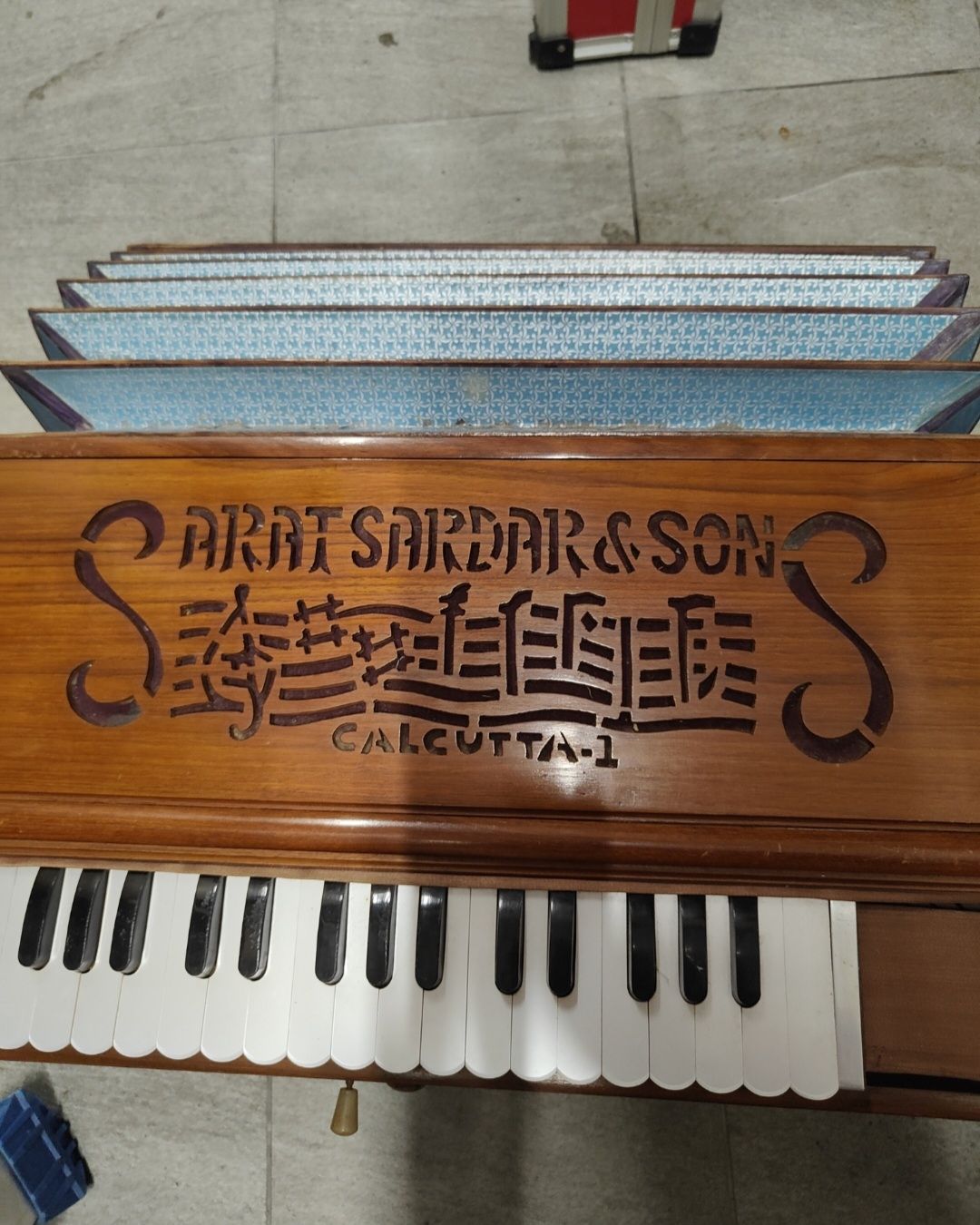 Musikinstrumente: ARAT SARDAR & SON Calcutta-1 – Gebraucht aus Genève von Gigs007 3