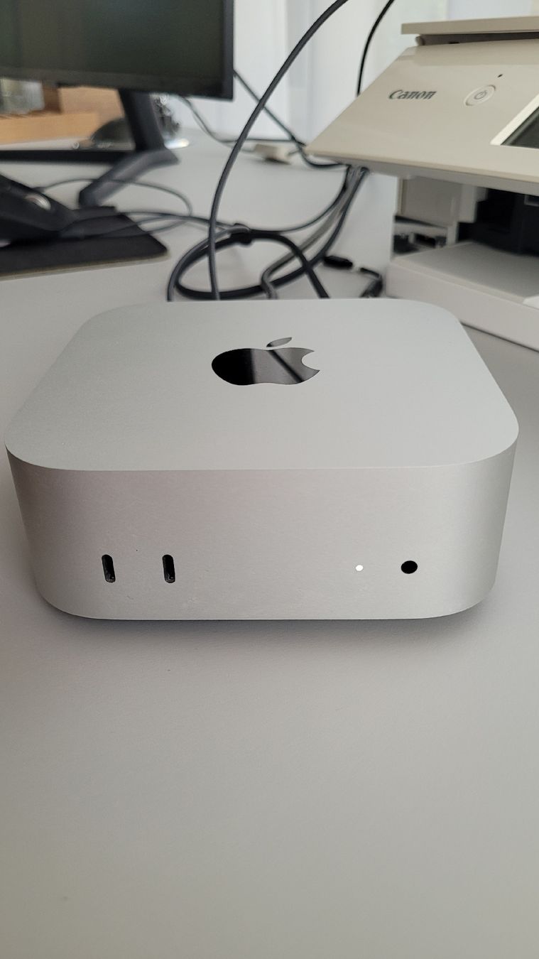 Apple PCs: Apple Mac Mini Computer silber quasi ungebraucht – Gebraucht aus Windisch von BolligerS 1