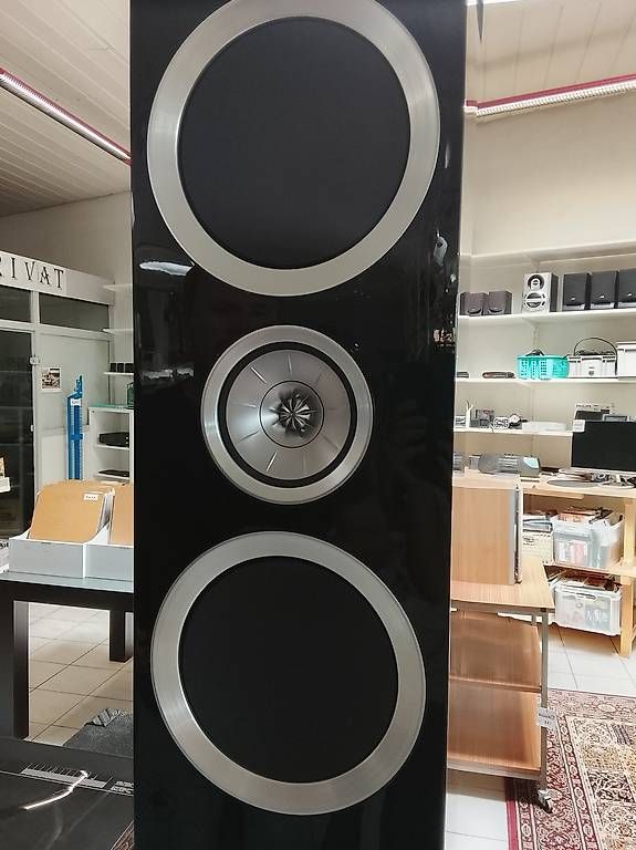 Kef Casse acustiche: KEF R900 Standboxen, Schwarz – Usato da Neuhausen am Rheinfall venduto da galleria13 2