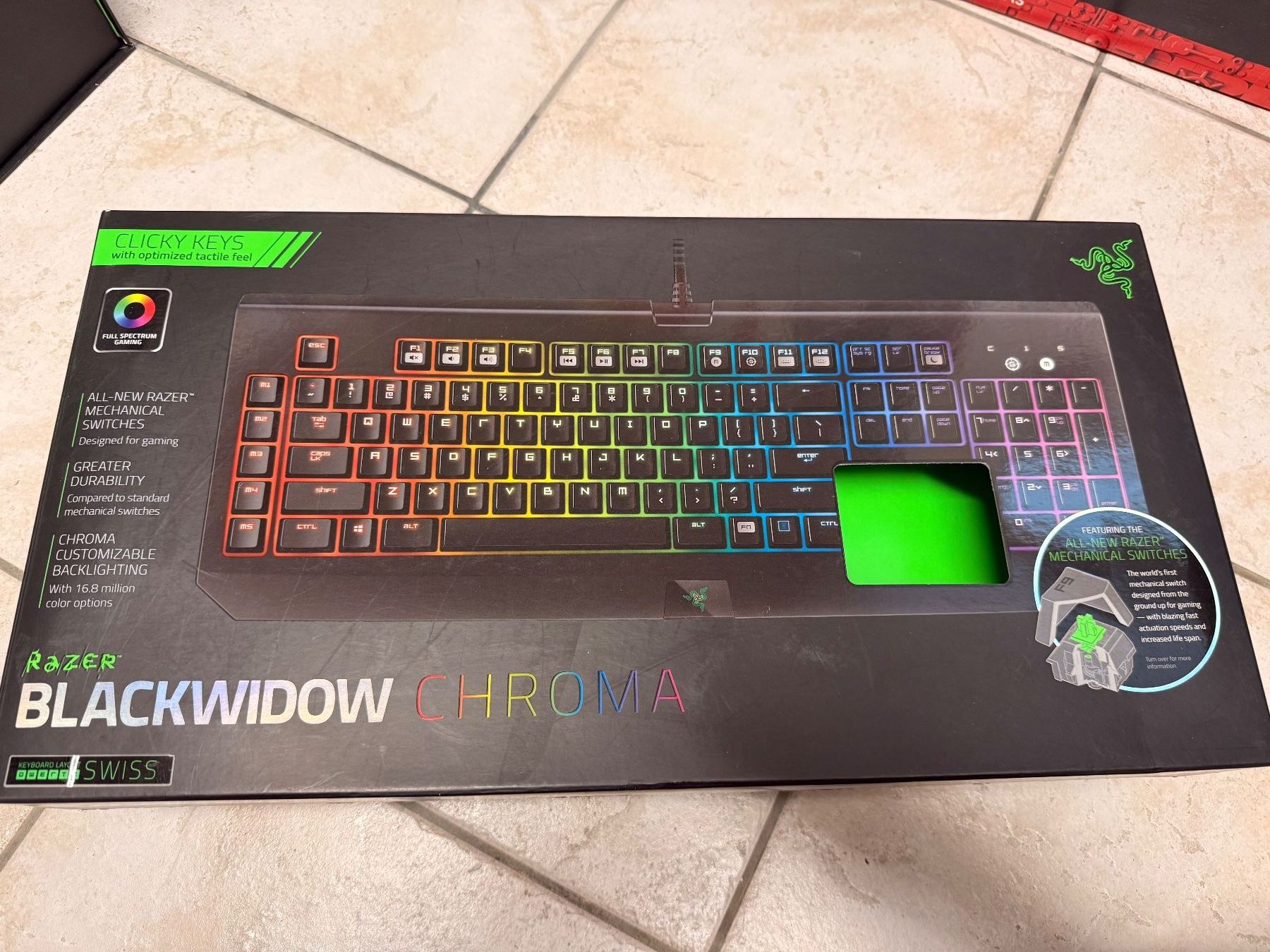 Tastiere: Razer blackwidow chroma – Nuovo (secondo la descrizione) da Recherswil venduto da Yasa97
