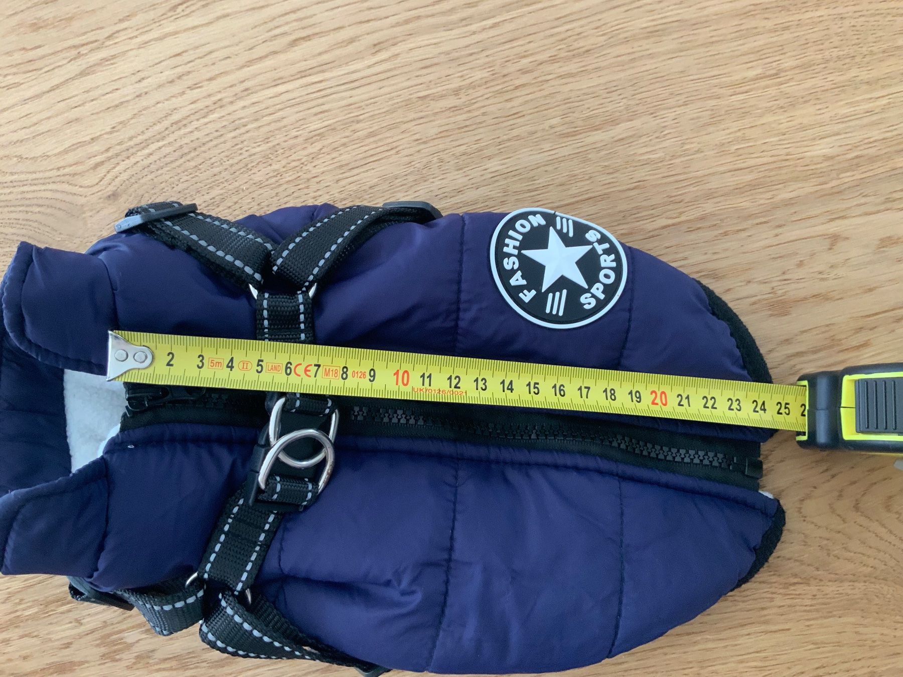 Abbigliamento: Hundemantel mit integriertem Geschirr Grösse 25 – Usato da Ueberstorf venduto da Joojoo 3