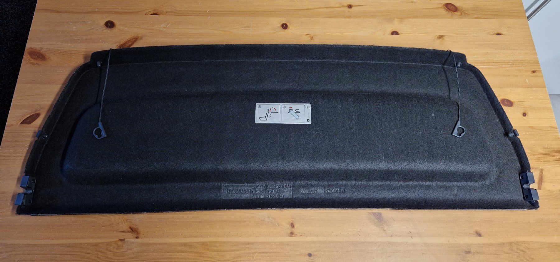 Opel Tutti pezzi di ricambio auto: Opel Corsa D Hutablage JG 2006 – Usato da Rothenhausen venduto da Deltassion 1