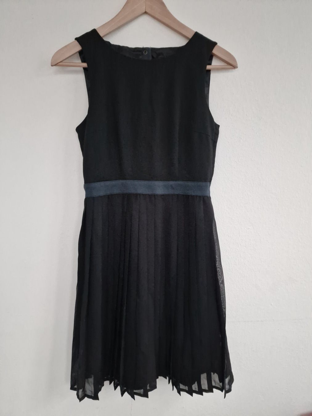 H&M Vestiti: Damen Kleid H&M Gr. 36 S Schwarz – Usato da Hallau venduto da CHACLA 2