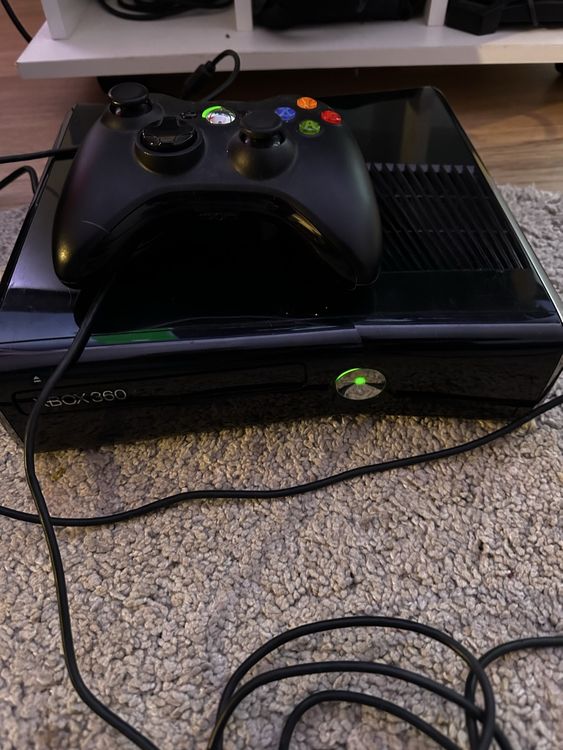 Xbox plus 2 spiele (Gebraucht) in Pfaffhausen für CHF 11 – mit ...