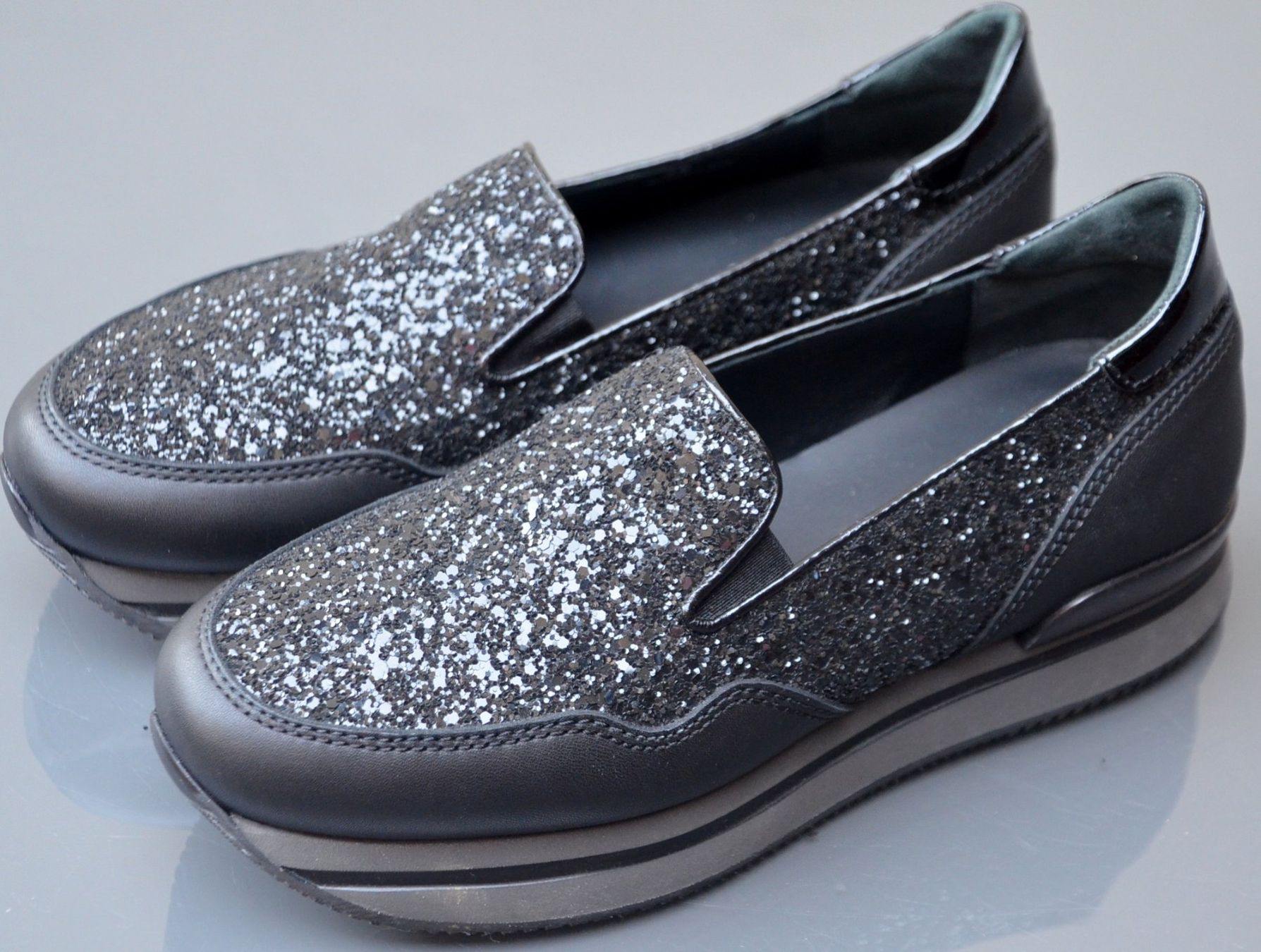 Hogan Scarpe da donna: Hogan Slip-On Schuhe / chaussures   .36 – Nuovo (secondo la descrizione) da Collonges venduto da arashee 5