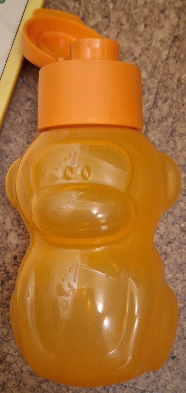 Tupperware Borracce & Thermos: Trinkflasche Kinder Affe Design Orange mit Deckel 325ml – Nuovo (secondo la descrizione) da Morschach venduto da son_8fqy