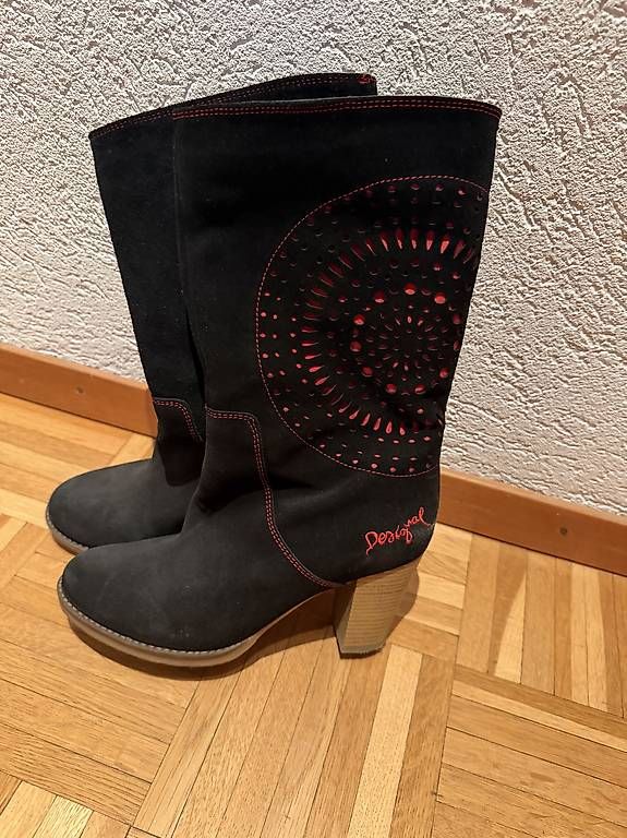Damenschuhe: Stiefel Desigual Gr 39 Neuw.  – Gebraucht aus Amriswil von Real01 1