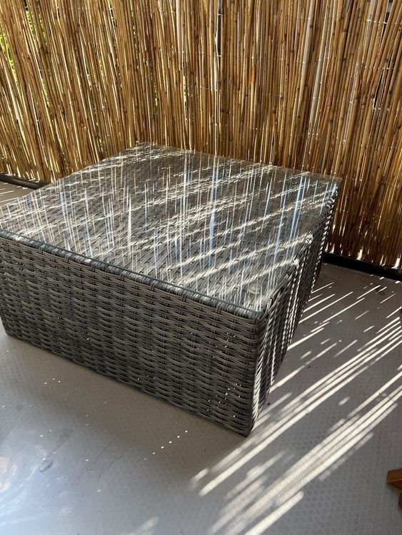 Rattan tisch / garden, balcony table Kaufen auf Ricardo