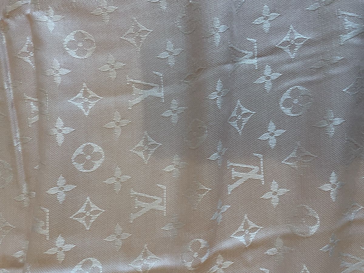 Louis Vuitton Foulards, Tücher & Schals: Louis Vuitton Schal / Neupreis CHF 540.- – Neu (gemäss Beschreibung) aus Oberarth von abi127 3