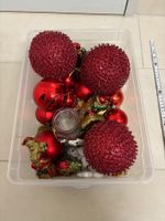 Weihnachtsdeko Christbaumschmuck rot ganze Kiste