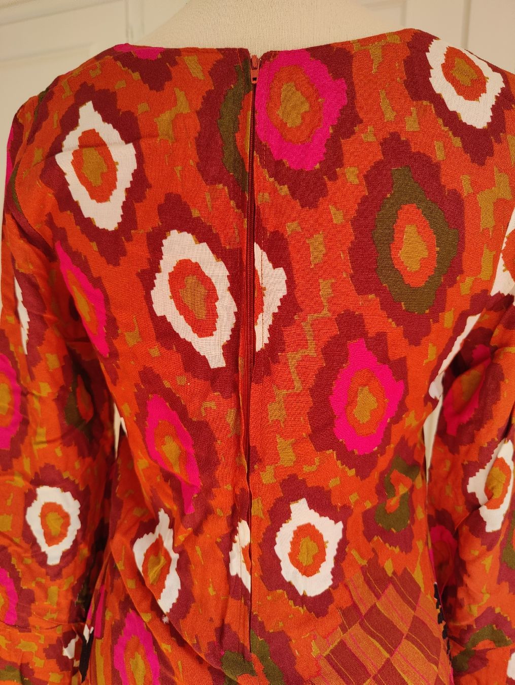 Vestiti: Seventies Patterned Long Sleeve Mini Dress – Usato da La Tour-de-Peilz venduto da dAutrefois 6