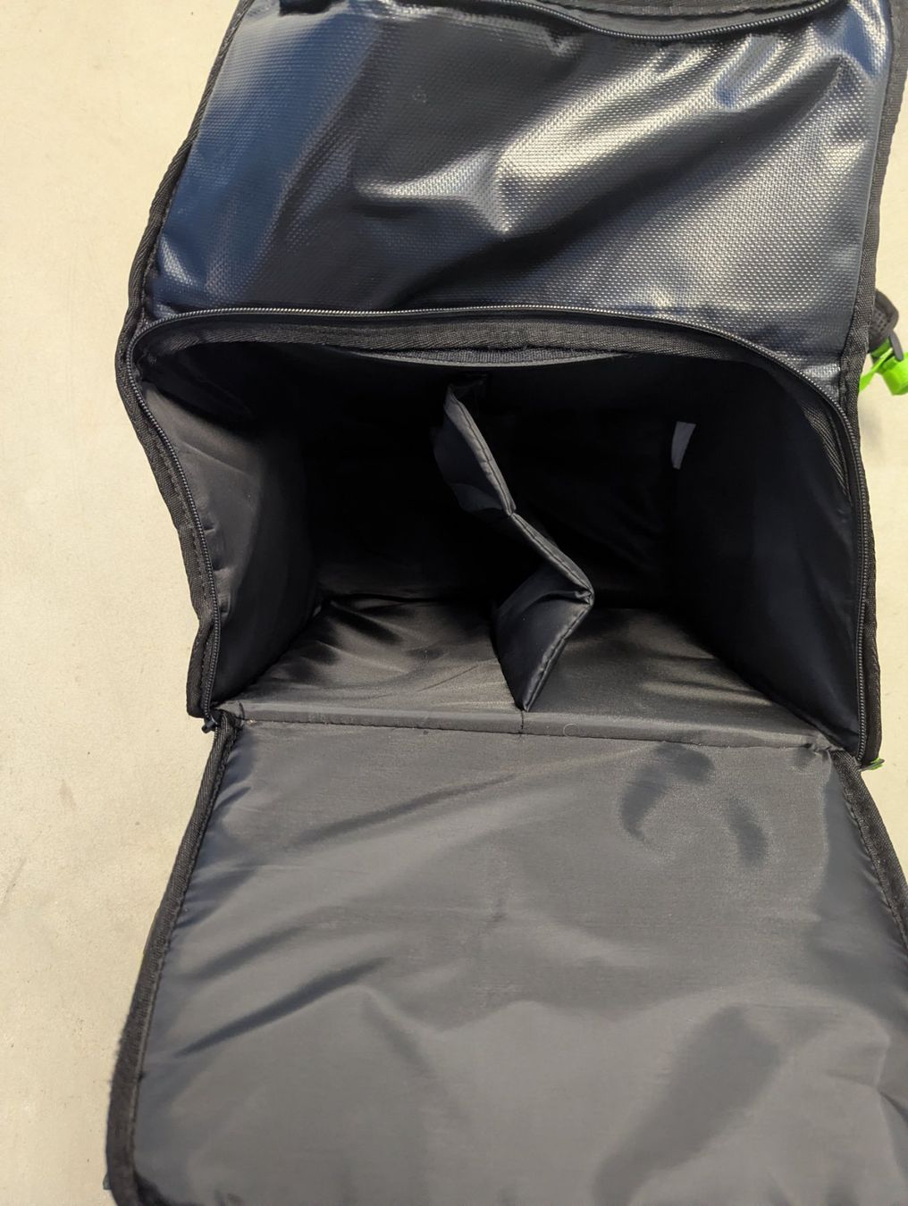 Taschen: Uber Eats Kurier Tasche – Gebraucht aus Zürich von Snailmail 3