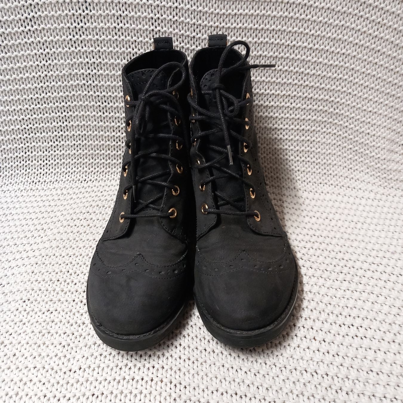 Esprit Scarpe da donna: Esprit Stiefeletten/ Schnürschuhe Gr.38 schwarz – Usato da Gwatt (Thun) venduto da umwelt-brocki 1