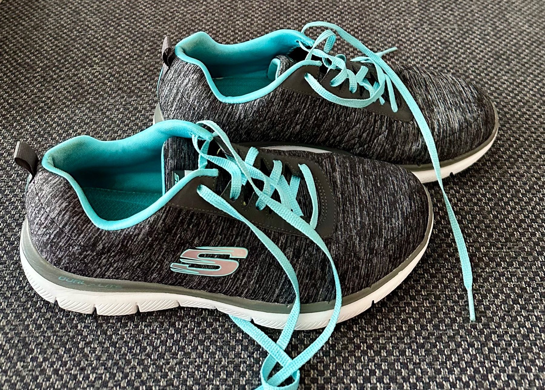 Skechers Damenschuhe: Skechers Sneaker, grau/blau, Grösse 40 – Gebraucht aus Wallbach von paxnic 1