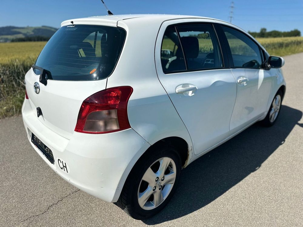 Toyota Automobili: TOYOTA Yaris 1.3 Linea Luna – Usato da Hünenberg venduto da Auto-Klinik01 8