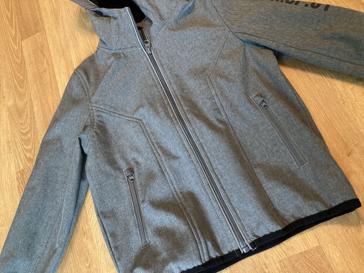 Giacche & Cappotti: Kinder Softshelljacke Gr. 116/122 – Usato da Emmenbrücke venduto da JJ_89 1