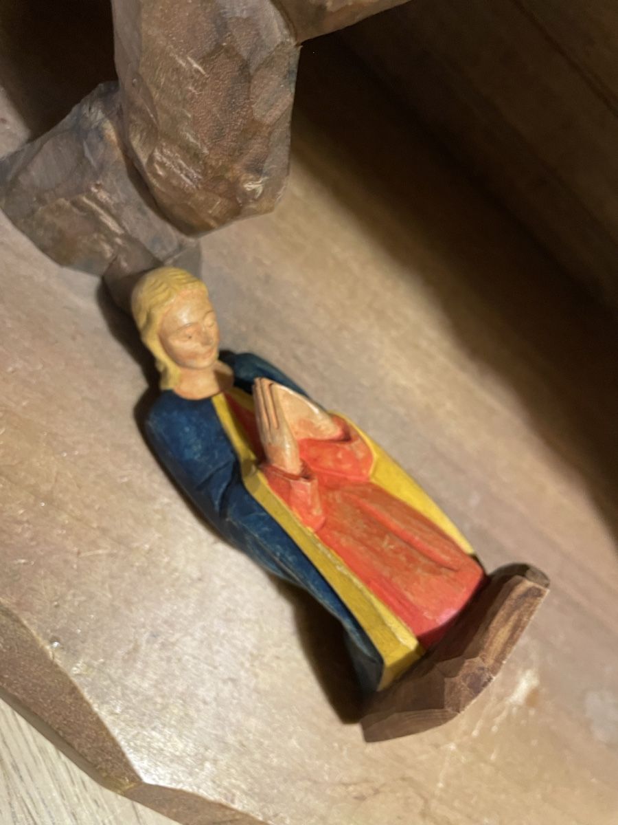 Statuette: Maria kniend E.Thomann Brienz – Usato da Flawil venduto da Naphtali 1