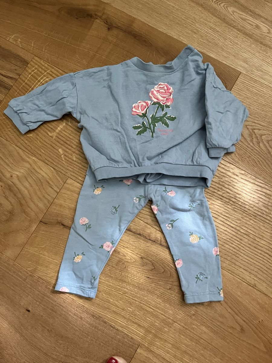 H&M Lotti & Set di vestiti: Süsses Set und Pulli, 74 – Usato da Wolfhausen venduto da Celie87