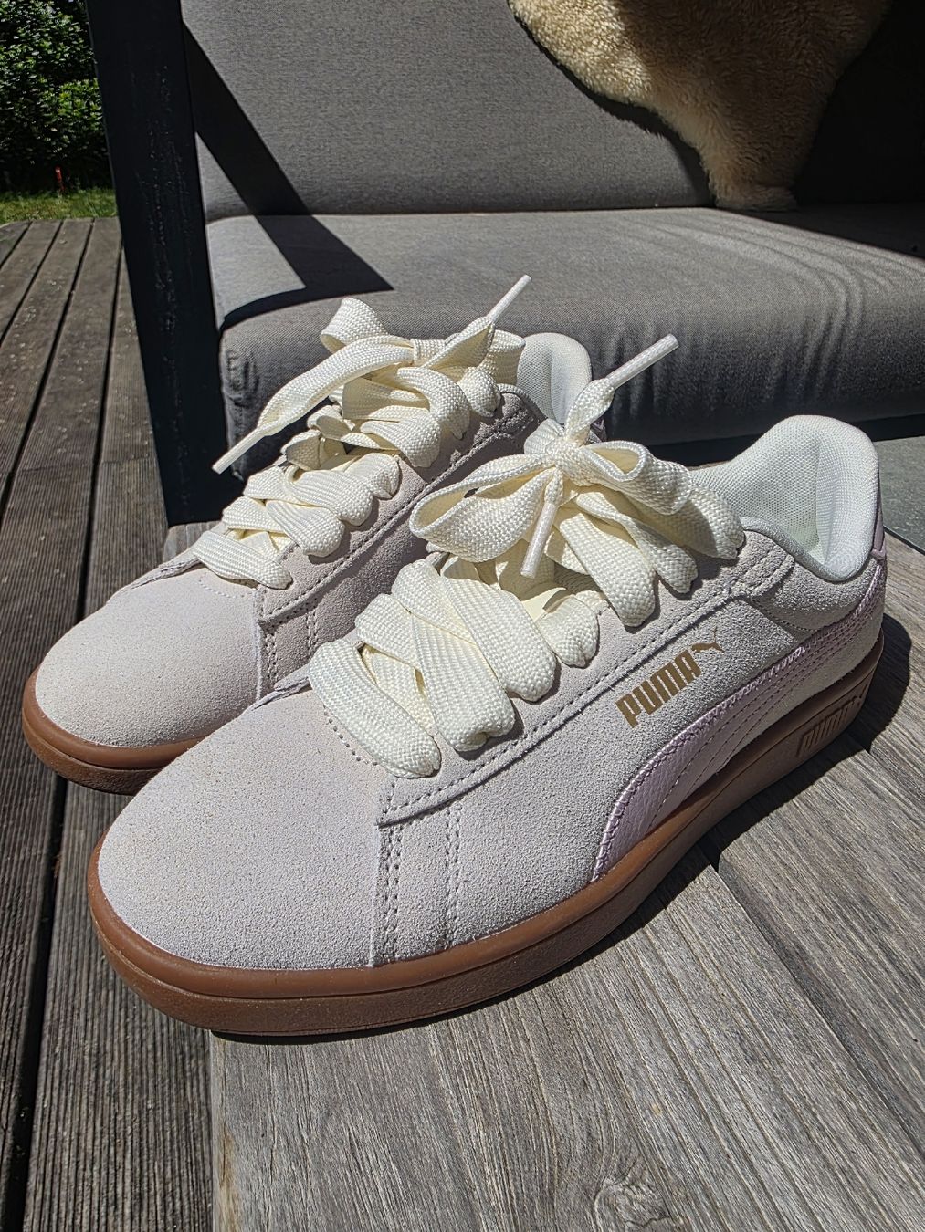 Puma Scarpe da donna: Puma Smash Platform V2 Lux Baskets, taille 38, neuves! – Nuovo (secondo la descrizione) da La Tour-de-Peilz venduto da nina0606
