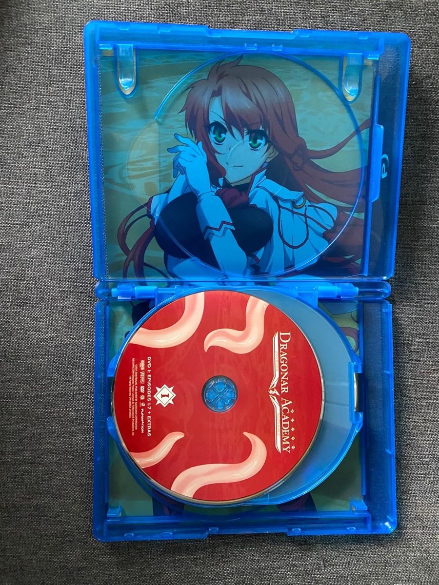 Tutti i DVDs: Dragonar Academy Anime Bluray + DVD Combo Pack – Usato da Ringgenberg BE venduto da Republic_Of_Gamers 2