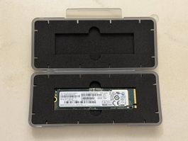 512GB NVMe M.2 2280 SSD (SAMSUNG MZVLB512HAJQ-000H2)