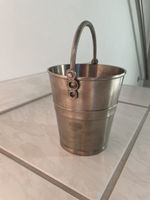 Zinnkübel mit Löffel