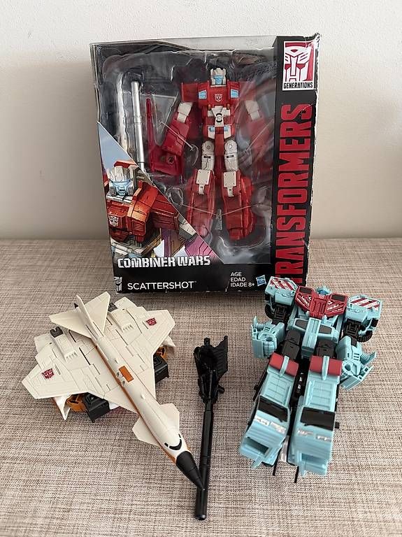 Hasbro Jouets: Transformers toy transformer – D'occasion à Neuchatel par Pancrazi