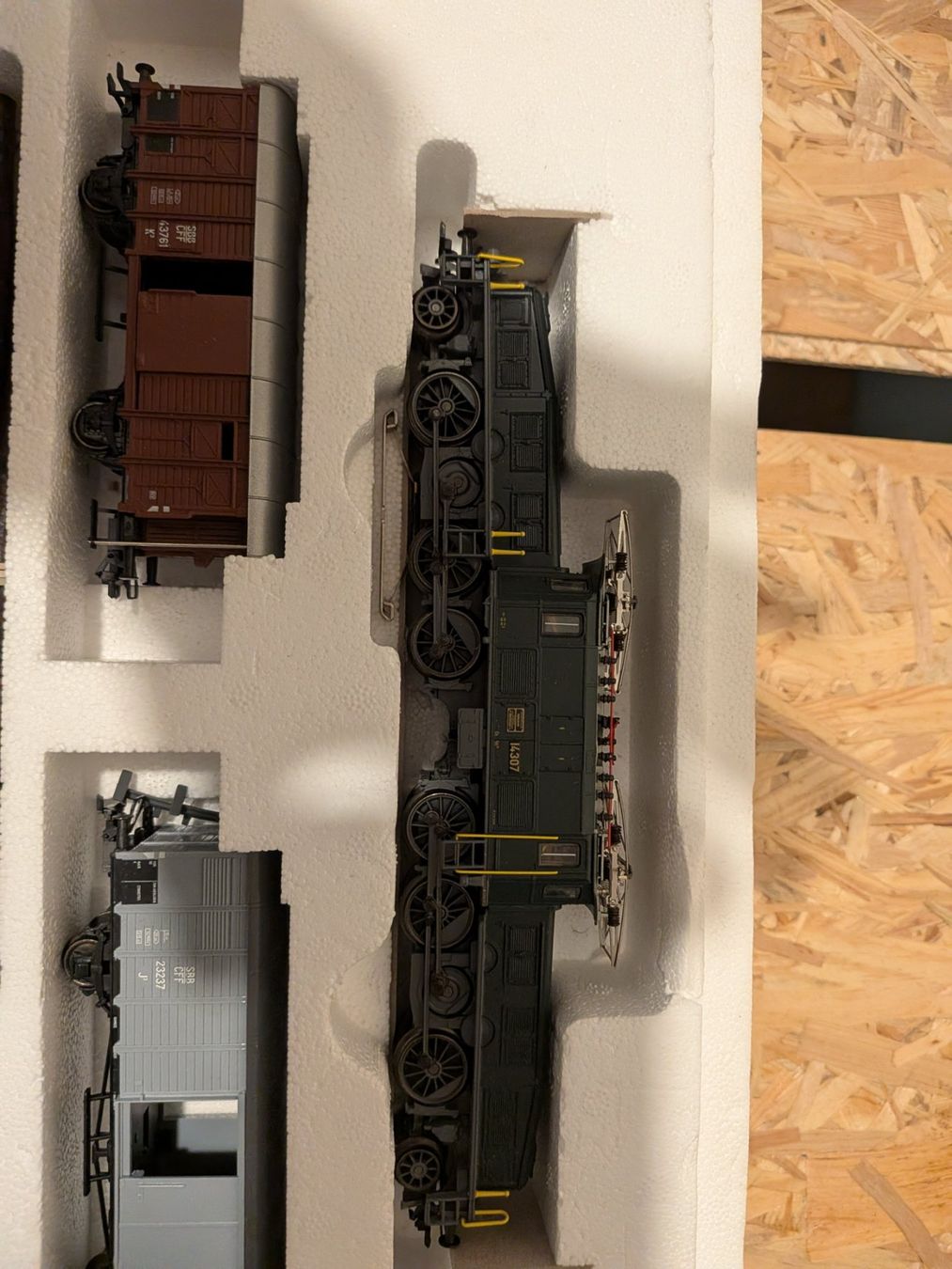 Märklin Modelleisenbahnen: Digital-Startpackung "125 Jahre Gotthard" – Gebraucht aus Kirchberg BE von Daniel-12 3