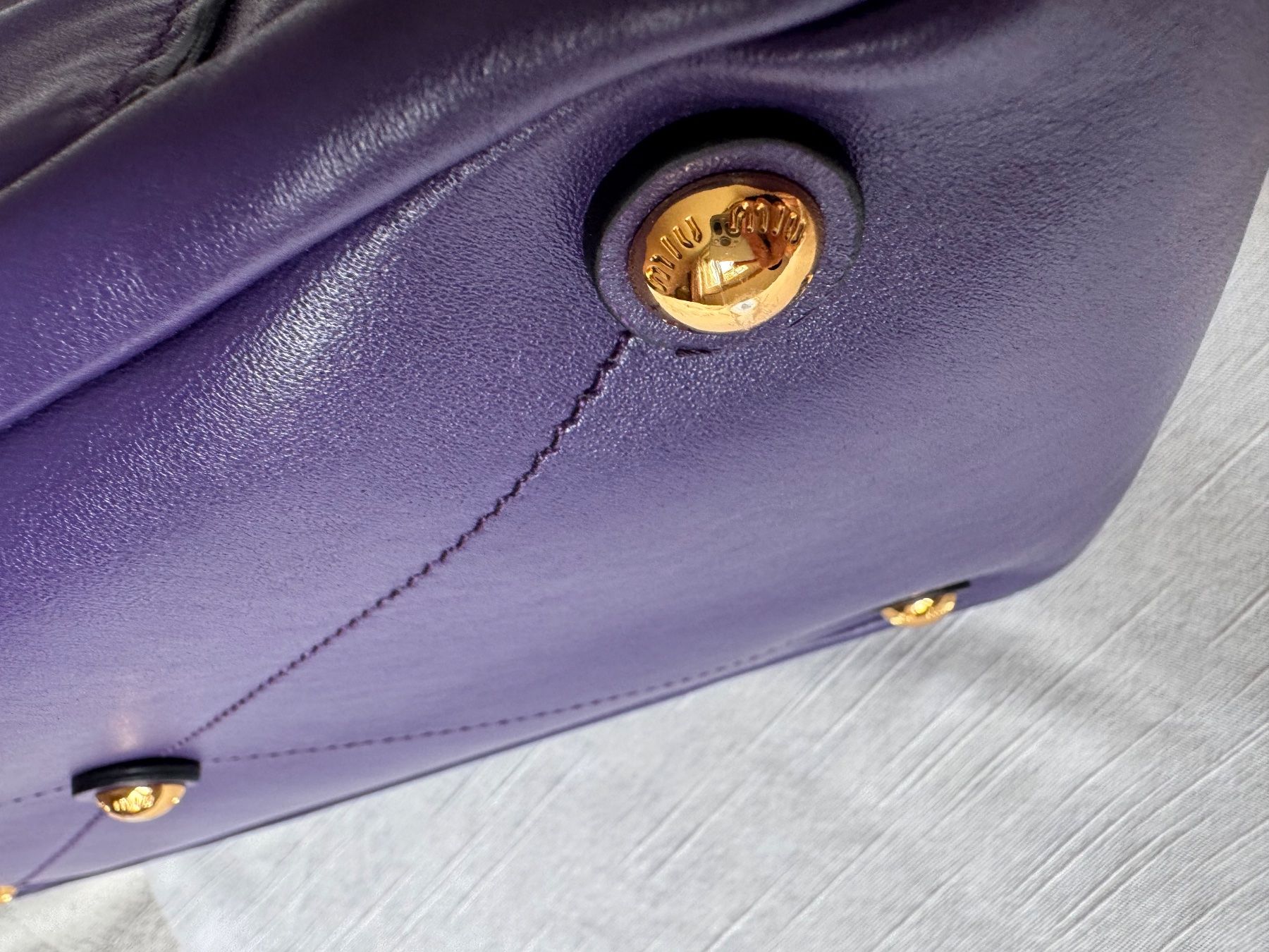 Miu Miu Taschen für Damen: MIU MIU Tasche – Neu (gemäss Beschreibung) aus Zürich von nad_8tc8 4