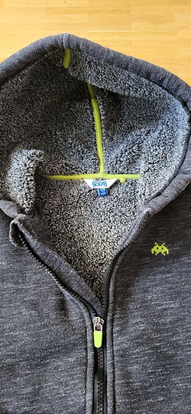 Jacken & Mäntel: Kuschelig Jacke 128 cm – Gebraucht aus Oberwil BL von Manue1974 1