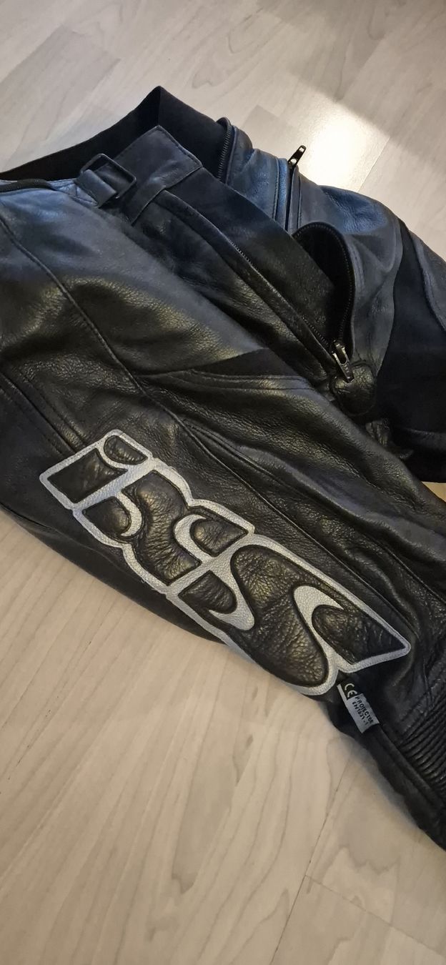 IXS Completi: IXS Lederkombi 2-Teiler, Grösse 52 – Usato da Rudolfstetten venduto da kbarac 4