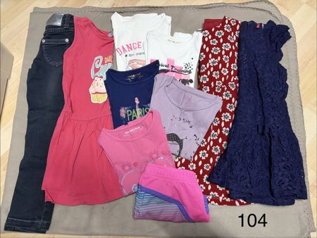 Kleiderpaket Mädchen Grösse 104