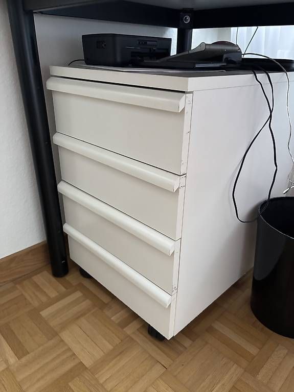 Scrivanie: Bürotisch inkl. 2 Konsolen – Usato da Zürich venduto da ari_y7sc 3