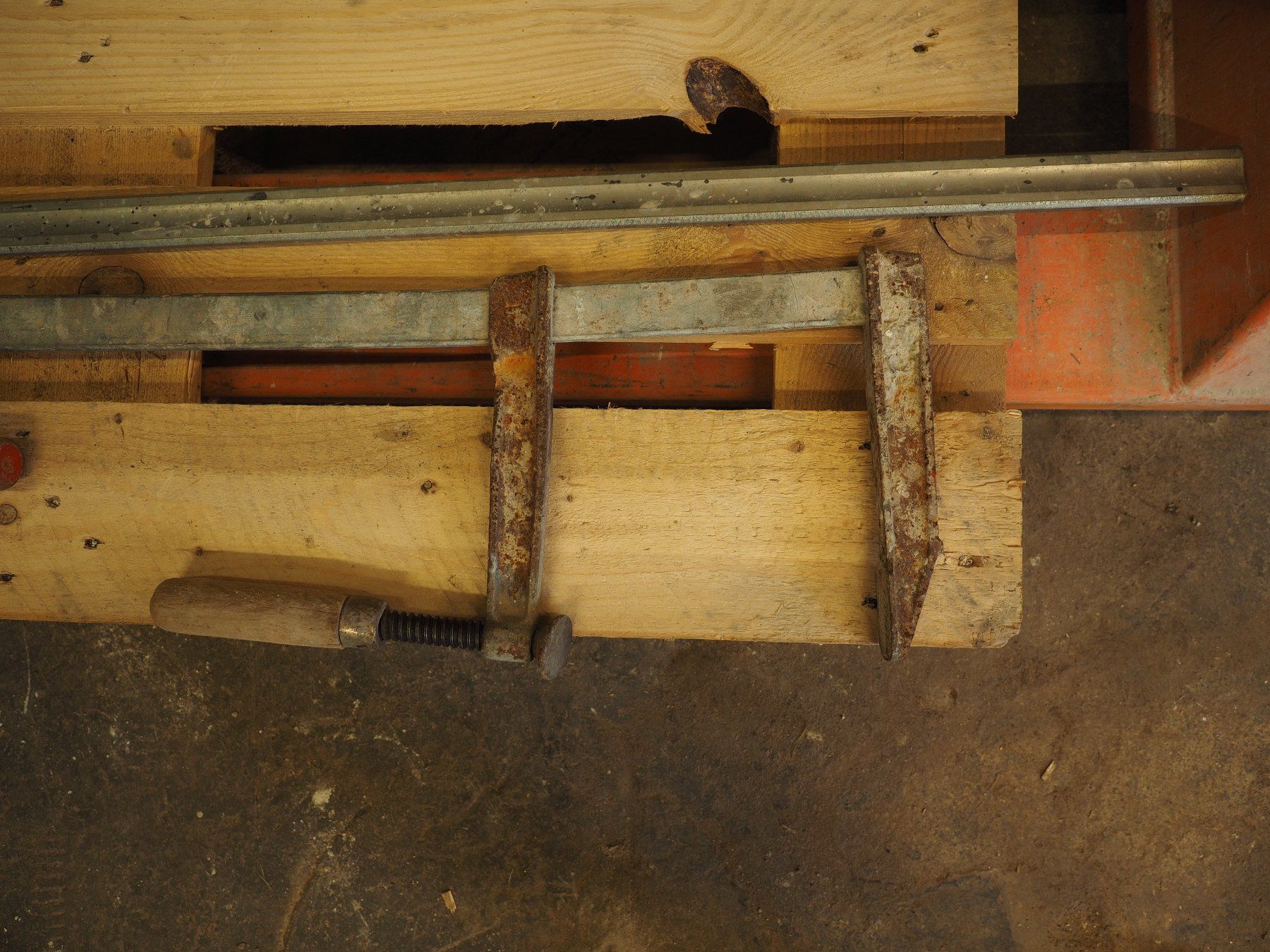 Tous les outils: Schraubzwingen – D'occasion à Arboldswil par Alexis46 1