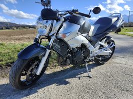 Gepflegte Suzuki GSR 600 AB MFK & Service AB 1.-