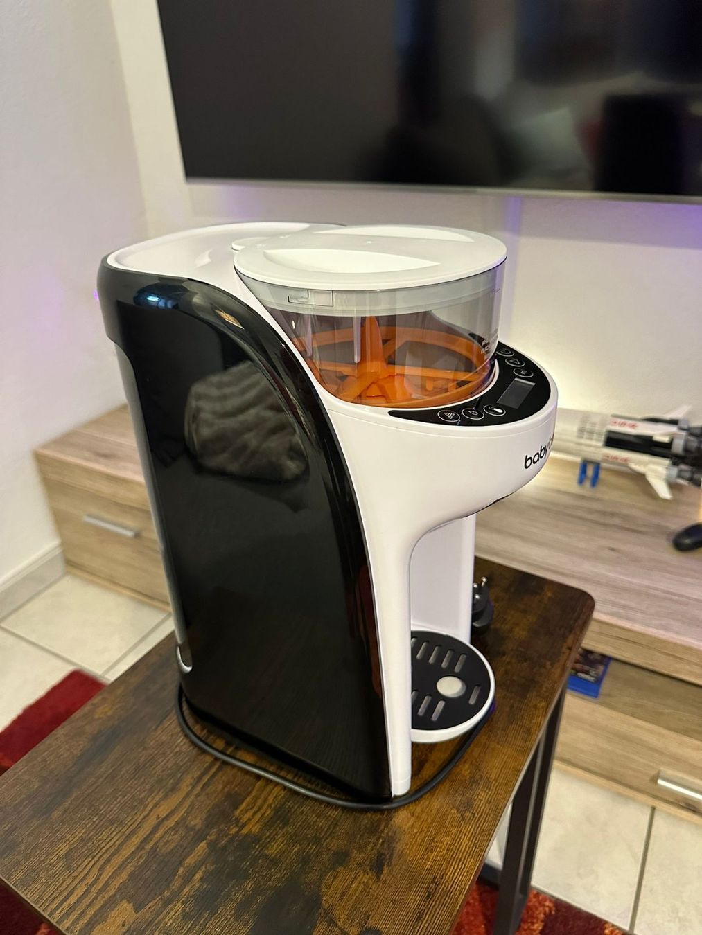 Baby Brezza Pasti del neonato: Machine à biberon Baby Brezza – Usato da Courfaivre venduto da Jojo_Golfo 1