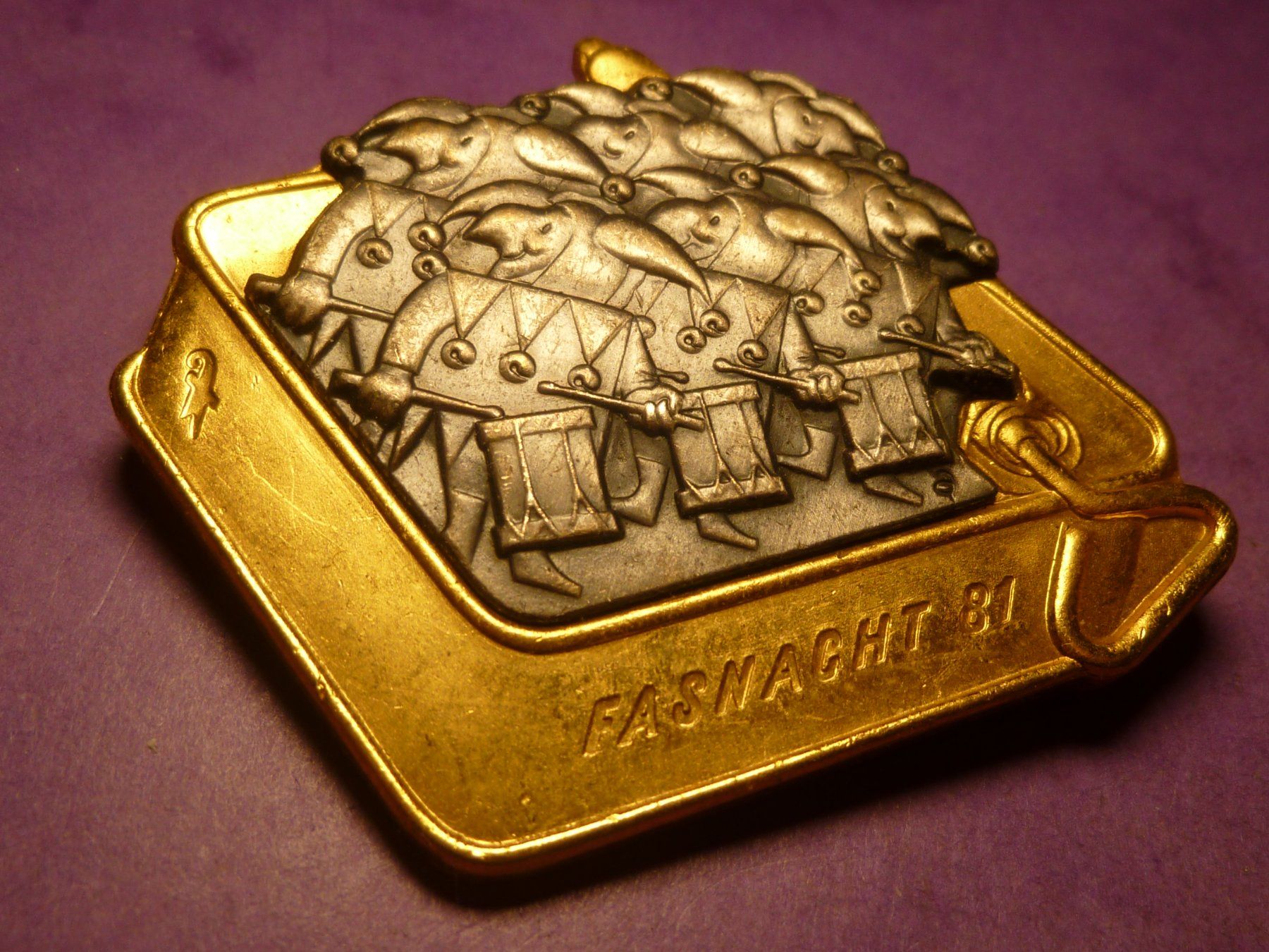 Plaquettes & Badges: BASEL 1981 GOLD – D'occasion à Ried (Muotathal) par Mandarin02