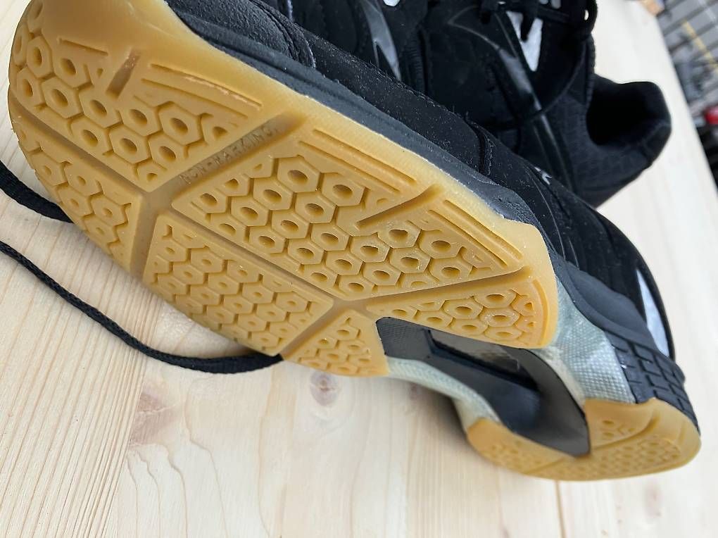 Scarpe per ragazzi: FILA Hallen Turnschuhe Gr. 38 NEU – Usato da Zürich venduto da Zueriost 2