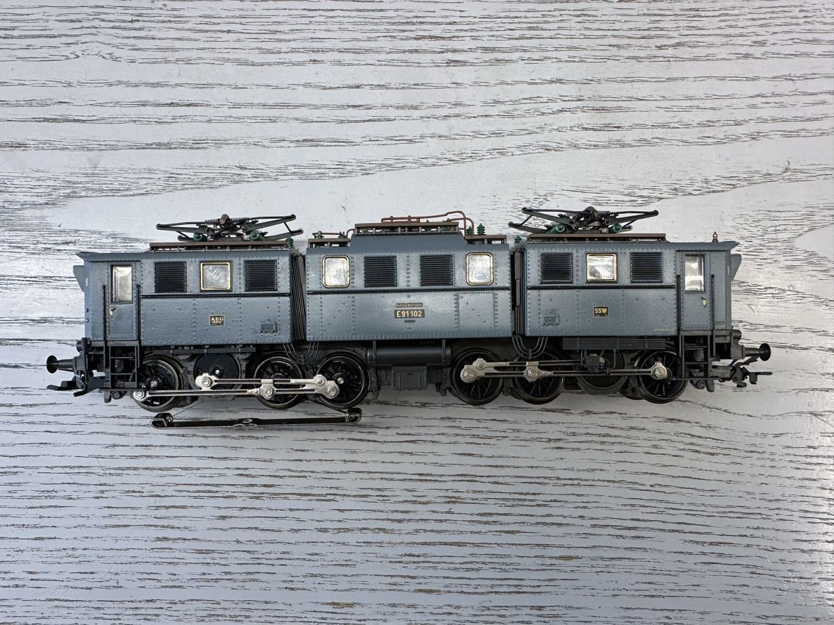 Märklin Modellini di ferrovie: Märklin 3628 DB BR 91 mfx digital – Usato da Lupsingen venduto da New-Haven 2